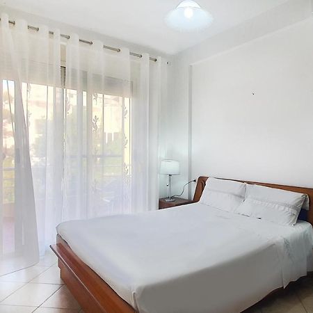 Sea & Sun Apartment Durrës Eksteriør bilde